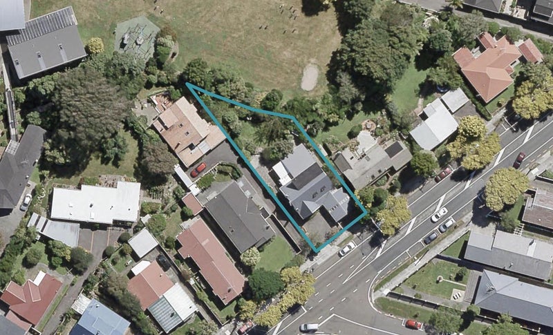 129 Kings Crescent, Hutt Central, Lower Hutt - Carousel 1
