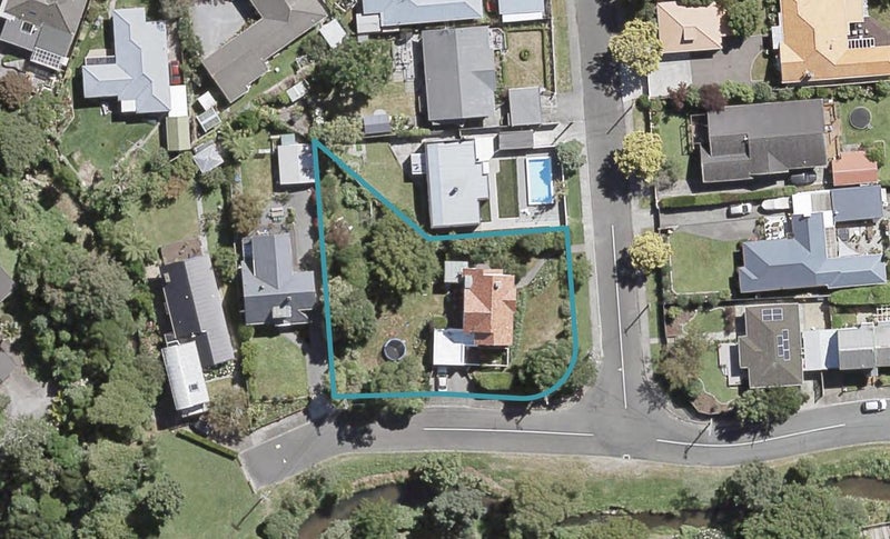 1 Lockett Street, Waterloo, Lower Hutt - Carousel 1