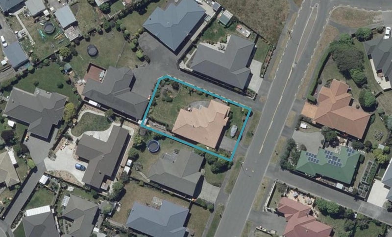 10 Surfers Place, North New Brighton, Christchurch - Carousel 1
