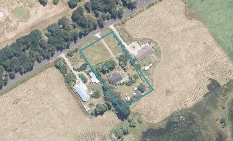 50 Schadick Avenue, Carters Beach, Westport - Carousel 1