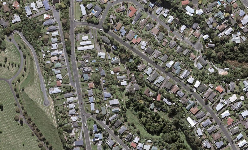 8C Nevada Drive, Merrilands, New Plymouth - Carousel 1