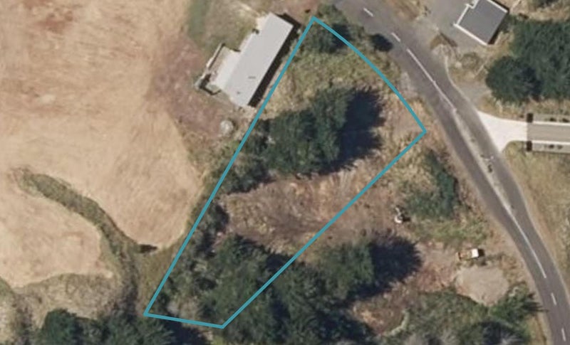 217 Park Avenue, Waitārere Beach, Levin - Carousel 1
