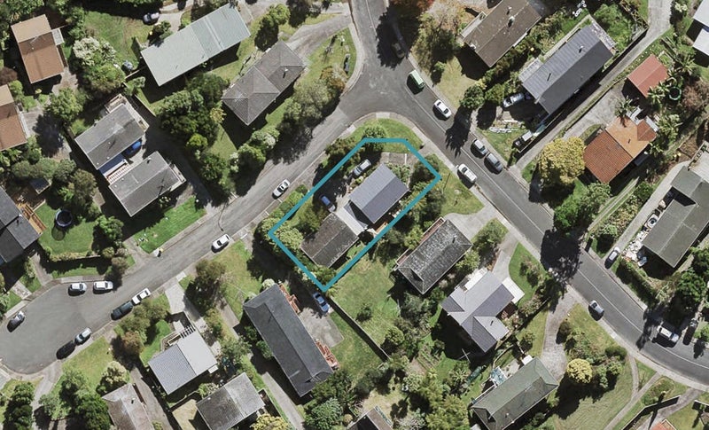 2/34 Ayton Drive, Totara Vale, Auckland - Carousel 1
