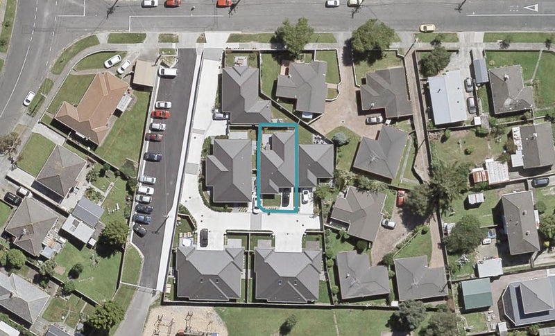 7 St Michaels Lane, Taita, Lower Hutt - Carousel 1
