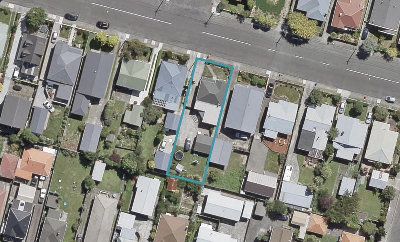 28 Central Terrace, Alicetown, Lower Hutt - Carousel 1