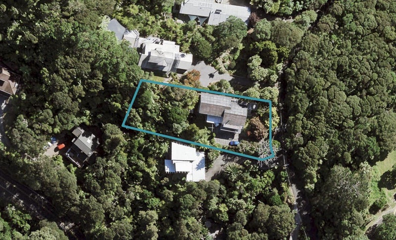 7 The Drive, Titirangi, Auckland - Carousel 1