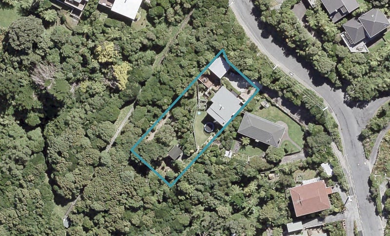 21 Titiro Moana Road, Korokoro, Lower Hutt - Carousel 1