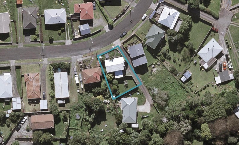 22 Banks Street, Marfell, New Plymouth - Carousel 1