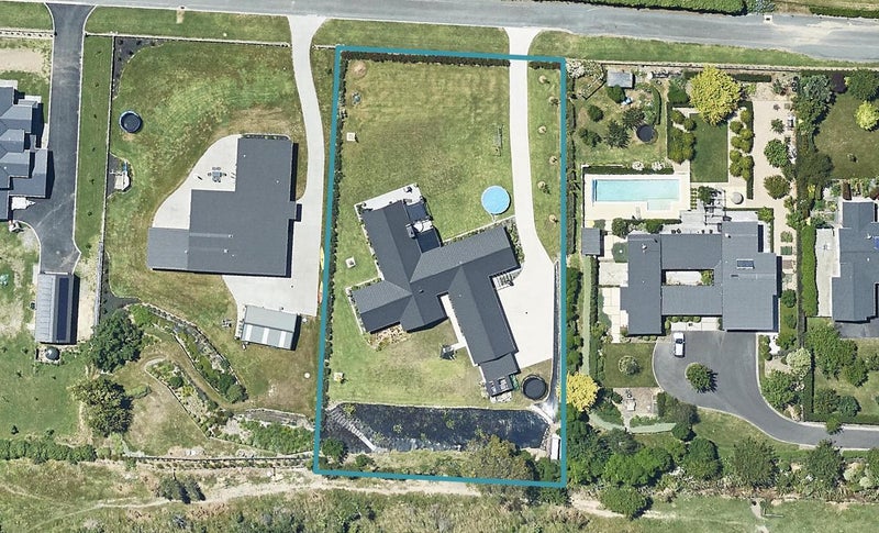 1 Willowbank Lane, Bethlehem, Tauranga - Carousel 1