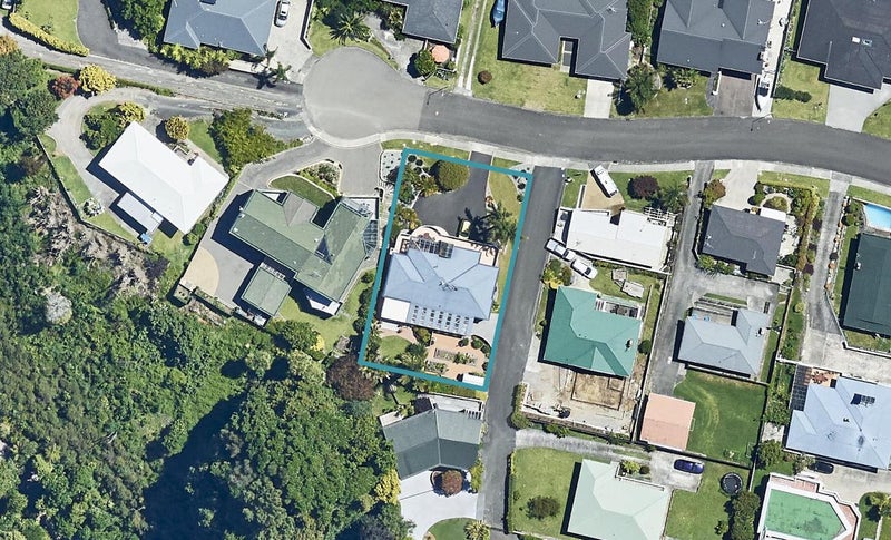 16 Mana Street, Otumoetai, Tauranga - Carousel 1