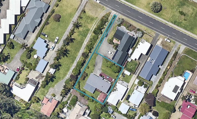 1/18 West End Road, Ohope, Ōhope - Carousel 1