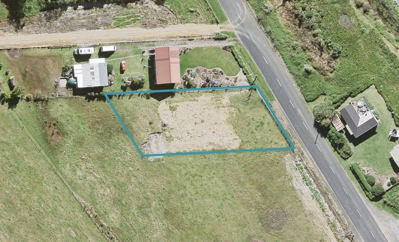 1271 East Coast Road, WHAKATIWAI, MIRANDA - Carousel 1