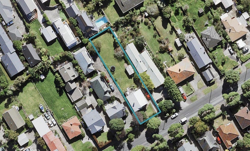 225 Meola Road, Point Chevalier, Auckland - Carousel 1