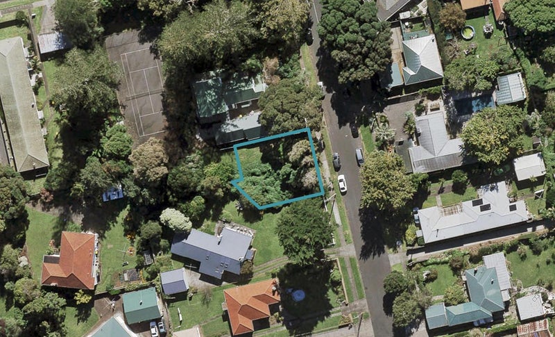 18 Scott Avenue, Mangere Bridge, Auckland - Carousel 1