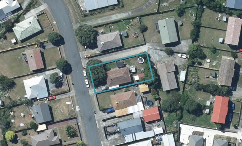 14 Natone Street, Waitangirua, Porirua - Carousel 1
