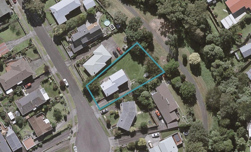 12 Acacia Place, Bell Block, New Plymouth - Carousel 1