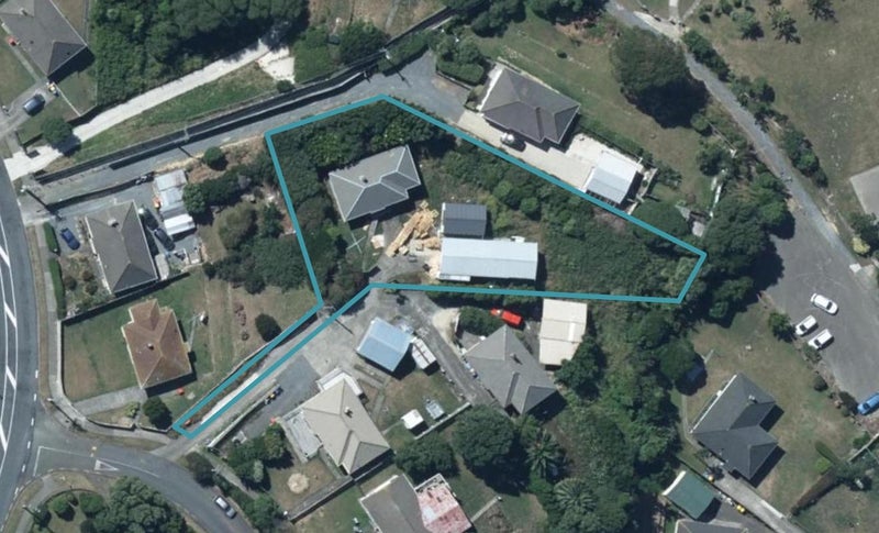 3 King Crescent, Ranui, Porirua - Carousel 1