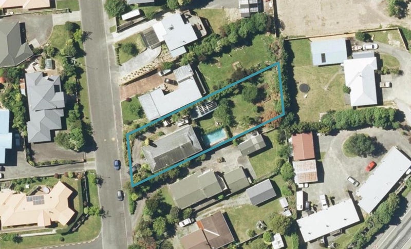 7 Ranui Street, Waikawa, Picton - Carousel 1