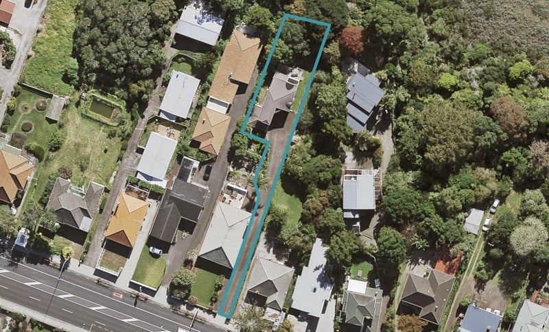 33A Onewa Road, Northcote, Auckland - Carousel 1