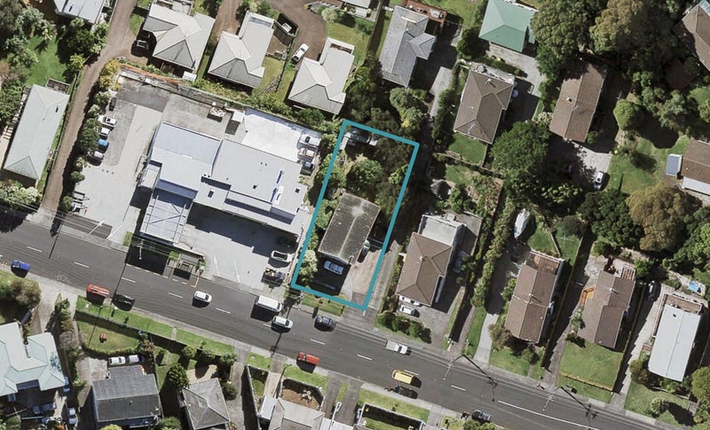10A Target Road, Totara Vale, Auckland - Carousel 1