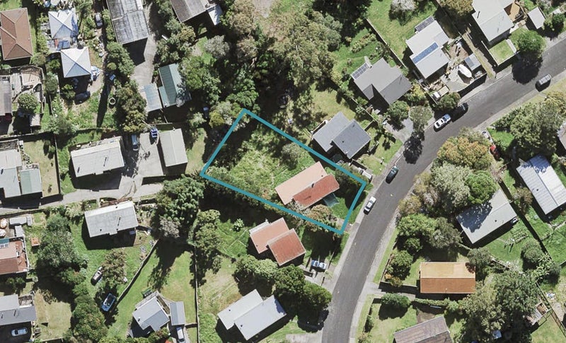 91 Taurus Crescent, Beach Haven, Auckland - Carousel 1