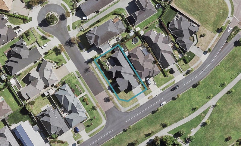 9 Capriana Drive, Karaka, Papakura - Carousel 1