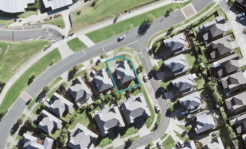 78 Fields Parade, Oteha, Auckland - Carousel 1