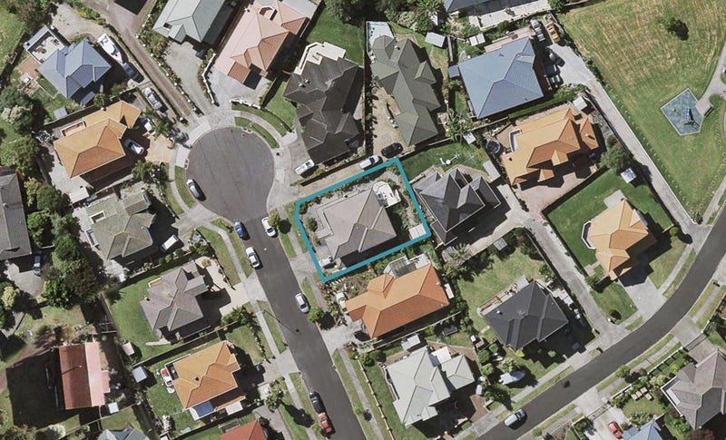 11 Pelargonium Terrace, Goodwood Heights, Auckland - Carousel 1