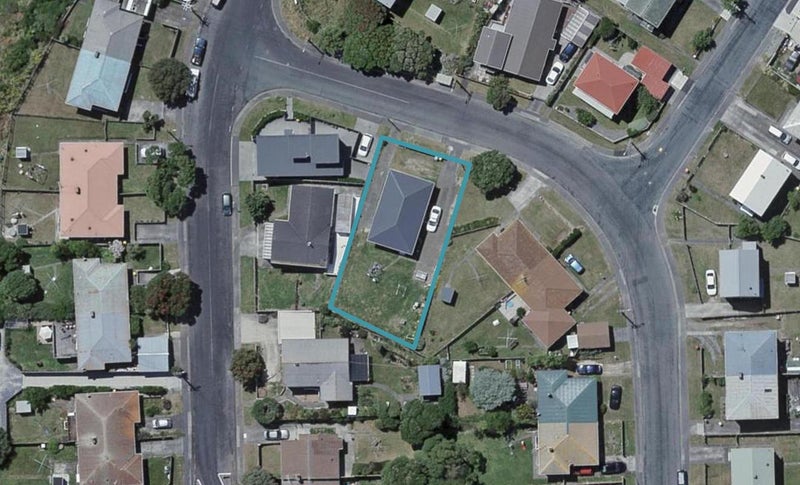 4 Taiaroa Street, Strathmore Park, Wellington - Carousel 1