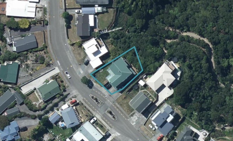 24 Doncaster Terrace, Ascot Park, Porirua - Carousel 1
