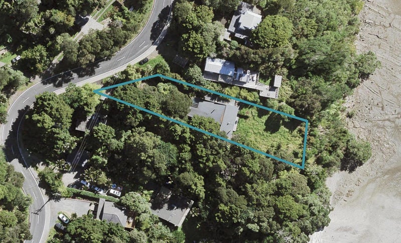 60 Laingholm Drive, Laingholm, Auckland - Carousel 1