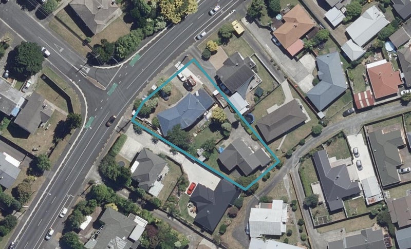 19A Forest Lake Road, Forest Lake, Hamilton - Carousel 1