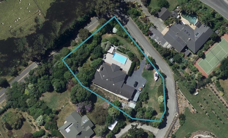 537A Hill Street South, Hope, Richmond - Carousel 1