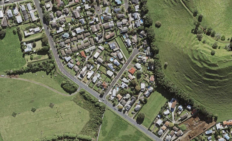 6A Pikitea Road, Mangere Bridge, Auckland - Carousel 1