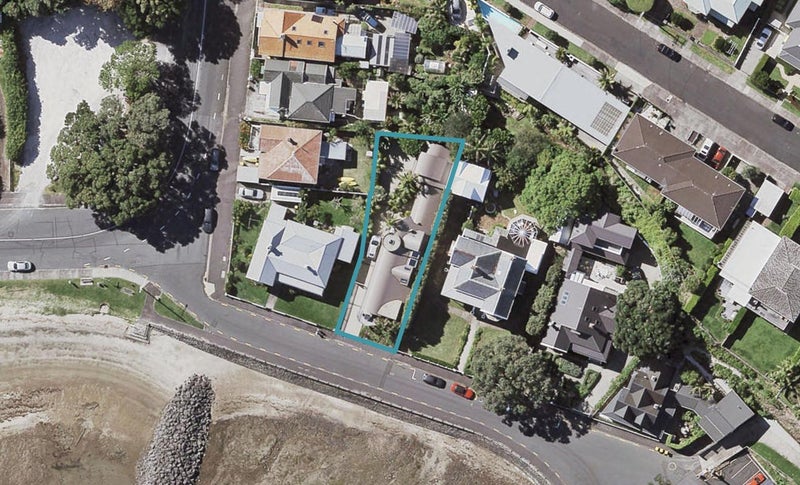 59 King Edward Parade, Devonport, Auckland - Carousel 1