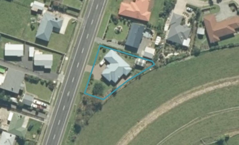 39 Thames Road, Paeroa, Paeroa - Carousel 1
