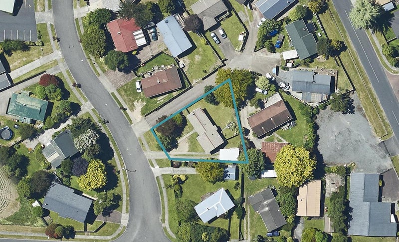 3 Bronte Place, Owhata, Rotorua - Carousel 1
