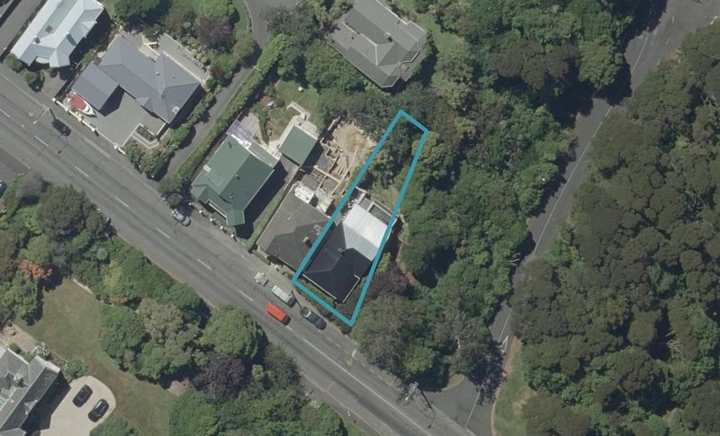 2 Drivers Road, Maori Hill, Dunedin - Carousel 1