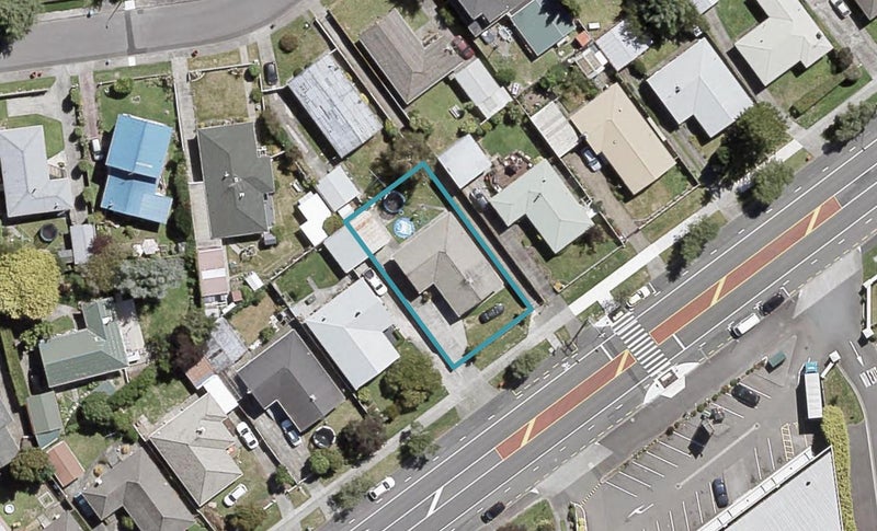 1085 Fergusson Drive, Clouston Park, Upper Hutt - Carousel 1