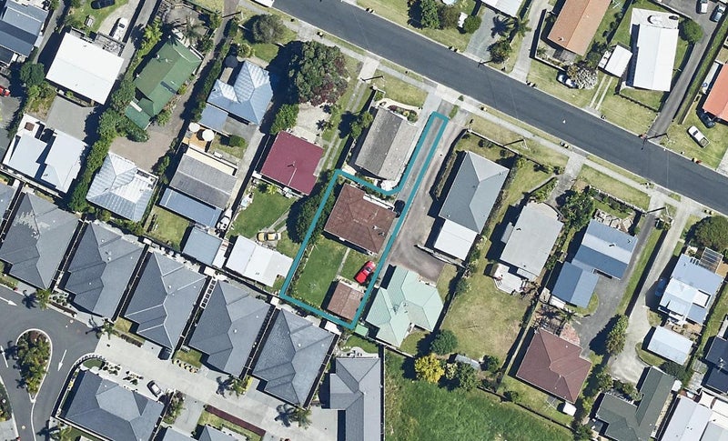 39 Percy Road, Papamoa Beach, Papamoa - Carousel 1