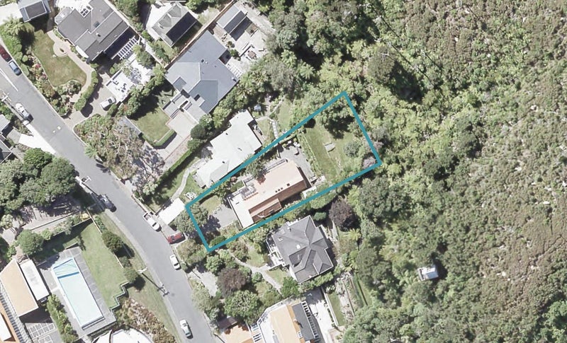 9 Kotari Road, Days Bay, Lower Hutt - Carousel 1
