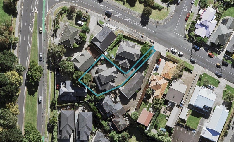 11 Duncan MacLean Link, Morningside, Auckland - Carousel 1