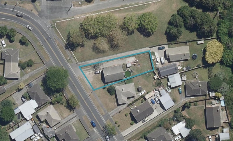 5 Norrie Street, Bader, Hamilton - Carousel 1