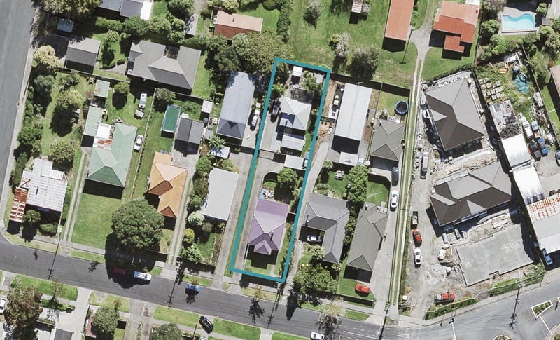 1/90 Beach Haven Road, Beach Haven, Auckland - Carousel 1