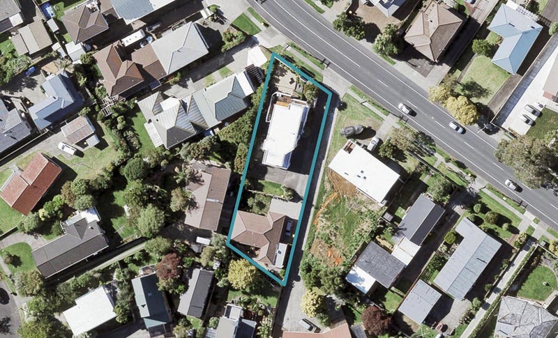 181C Bucklands Beach Road, Bucklands Beach, Auckland - Carousel 1