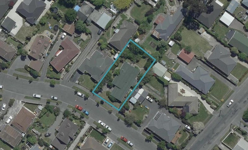 8 Sawtell Place, Northcote, Christchurch - Carousel 1