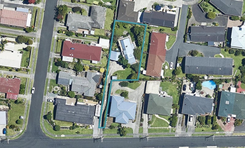 19 Western Road, Otumoetai, Tauranga - Carousel 1