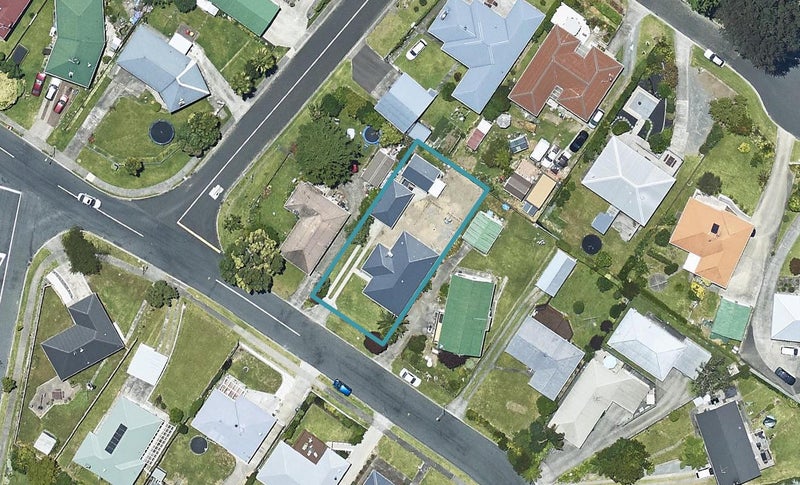 13 Argyll Road, Greerton, Tauranga - Carousel 1