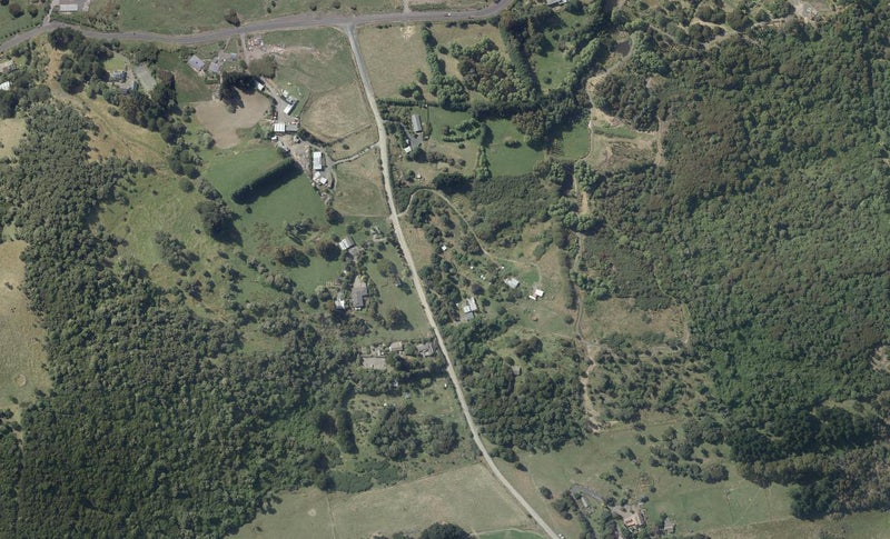 33 McMaster Road, Saddle Hill, Dunedin - Carousel 1