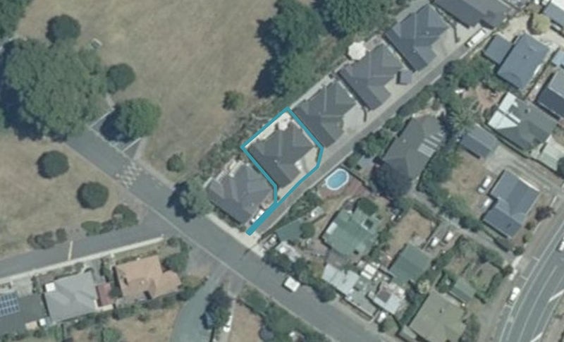 8D Centennial Road, Tāhunanui, Nelson - Carousel 1